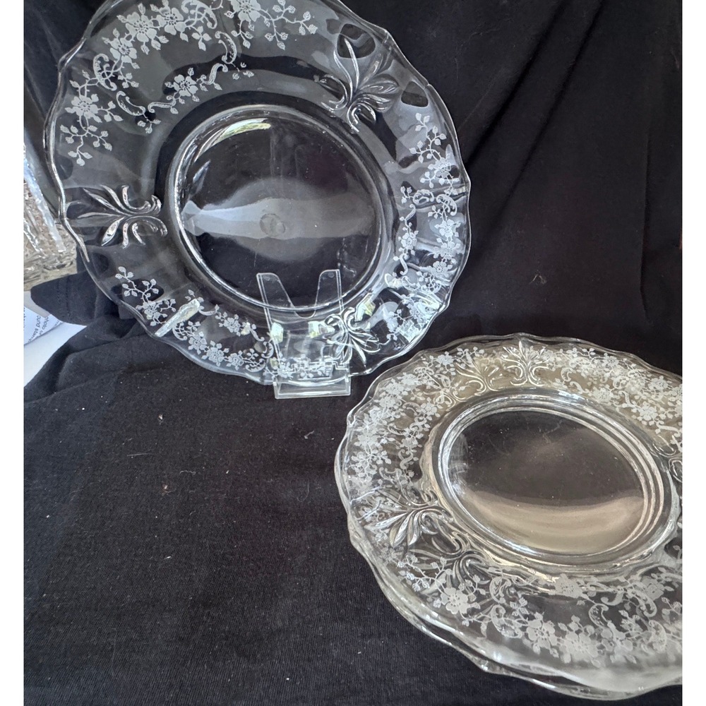 Vintage Etched Clear Glass Luncheon Plates Scalloped Floral Set of 2 8.5"